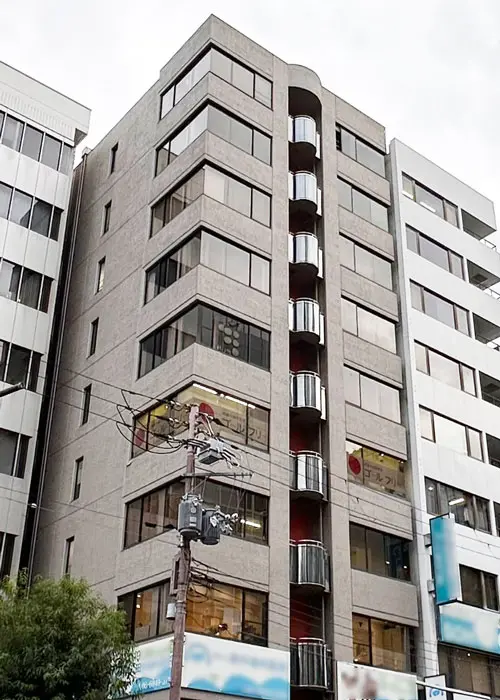 株式会社レーヴ本社の外観